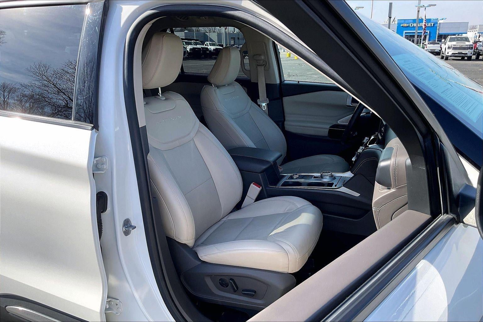 2022 Ford Explorer Platinum