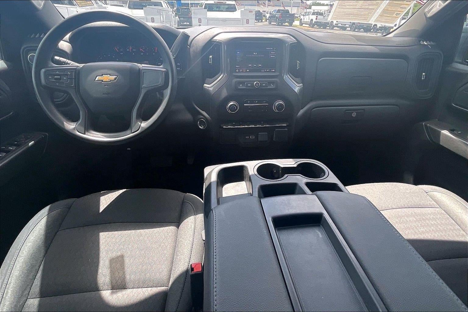 2025 Chevrolet Silverado 1500 Custom