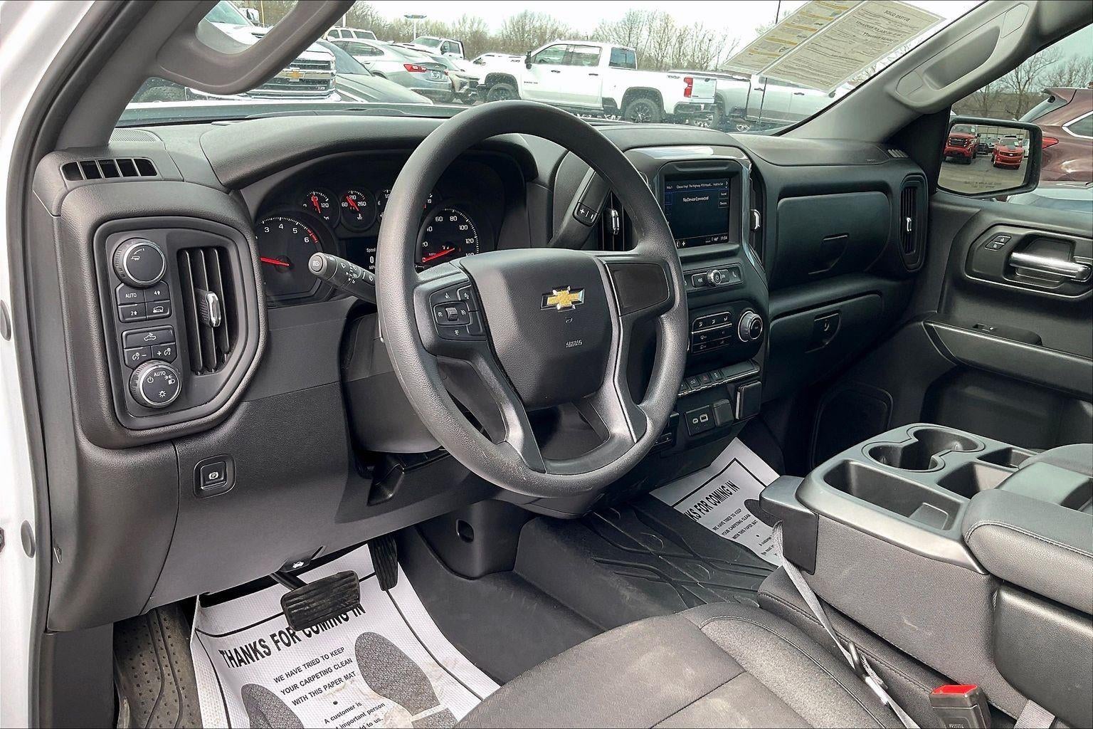 2025 Chevrolet Silverado 1500 Custom