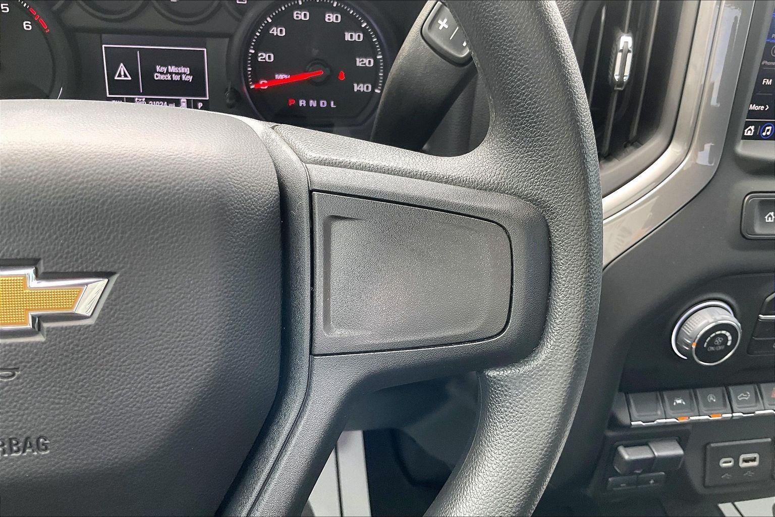 2025 Chevrolet Silverado 1500 Custom