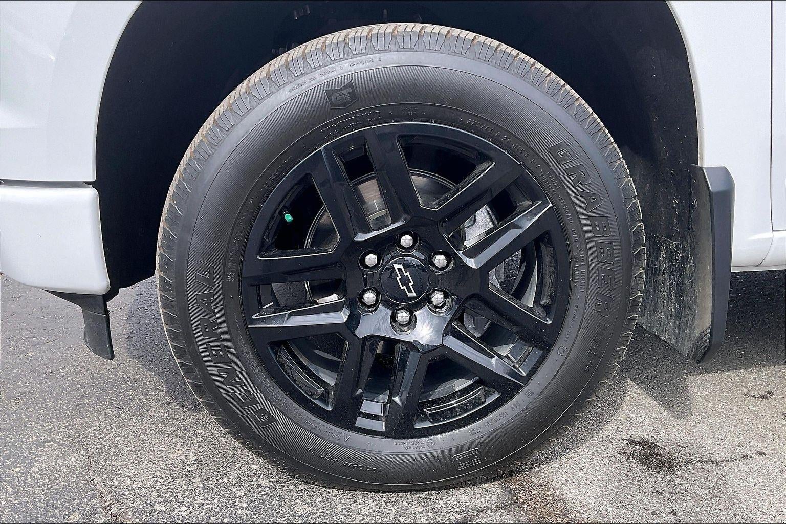 2025 Chevrolet Silverado 1500 Custom
