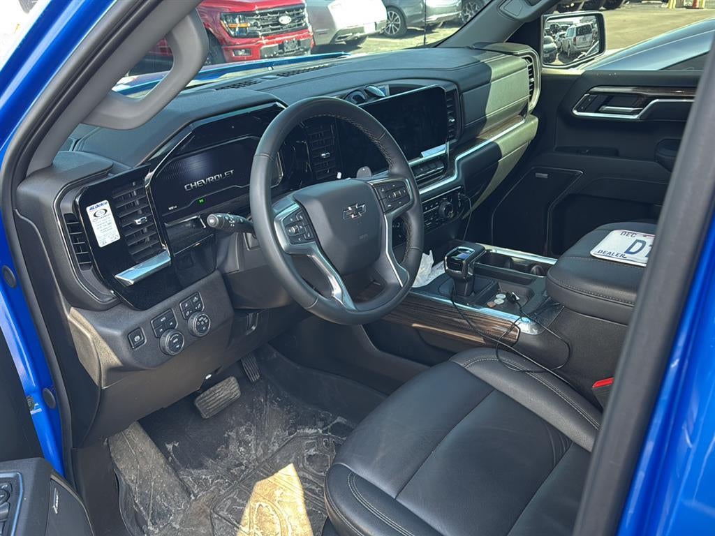 2025 Chevrolet Silverado 1500 RST