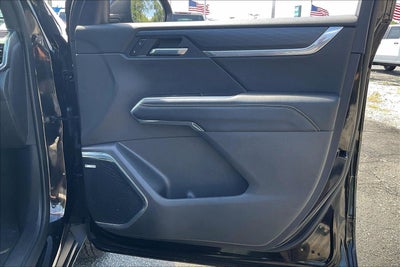 2024 GMC Acadia Elevation