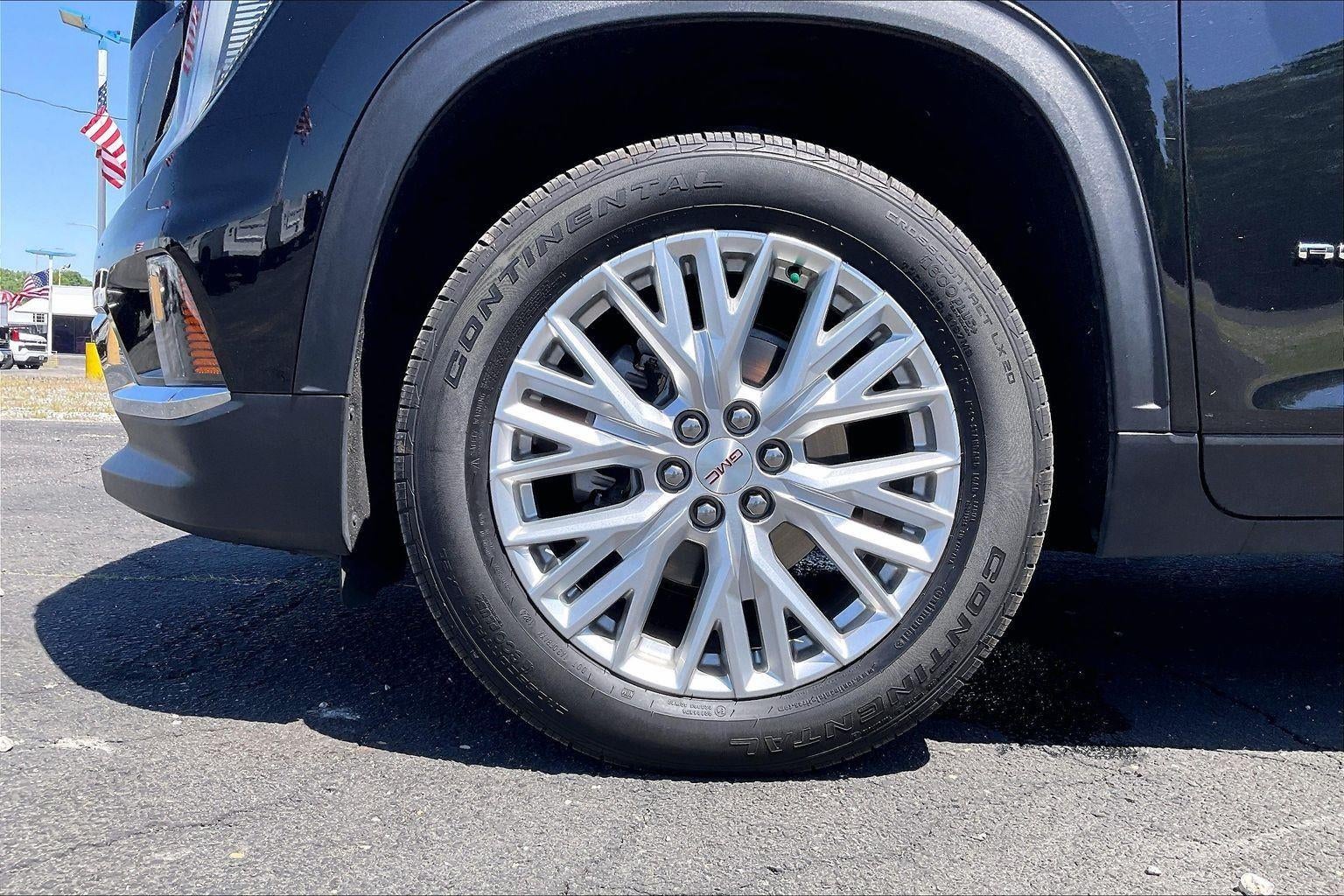 2024 GMC Acadia Elevation