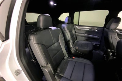 2024 GMC Acadia Elevation