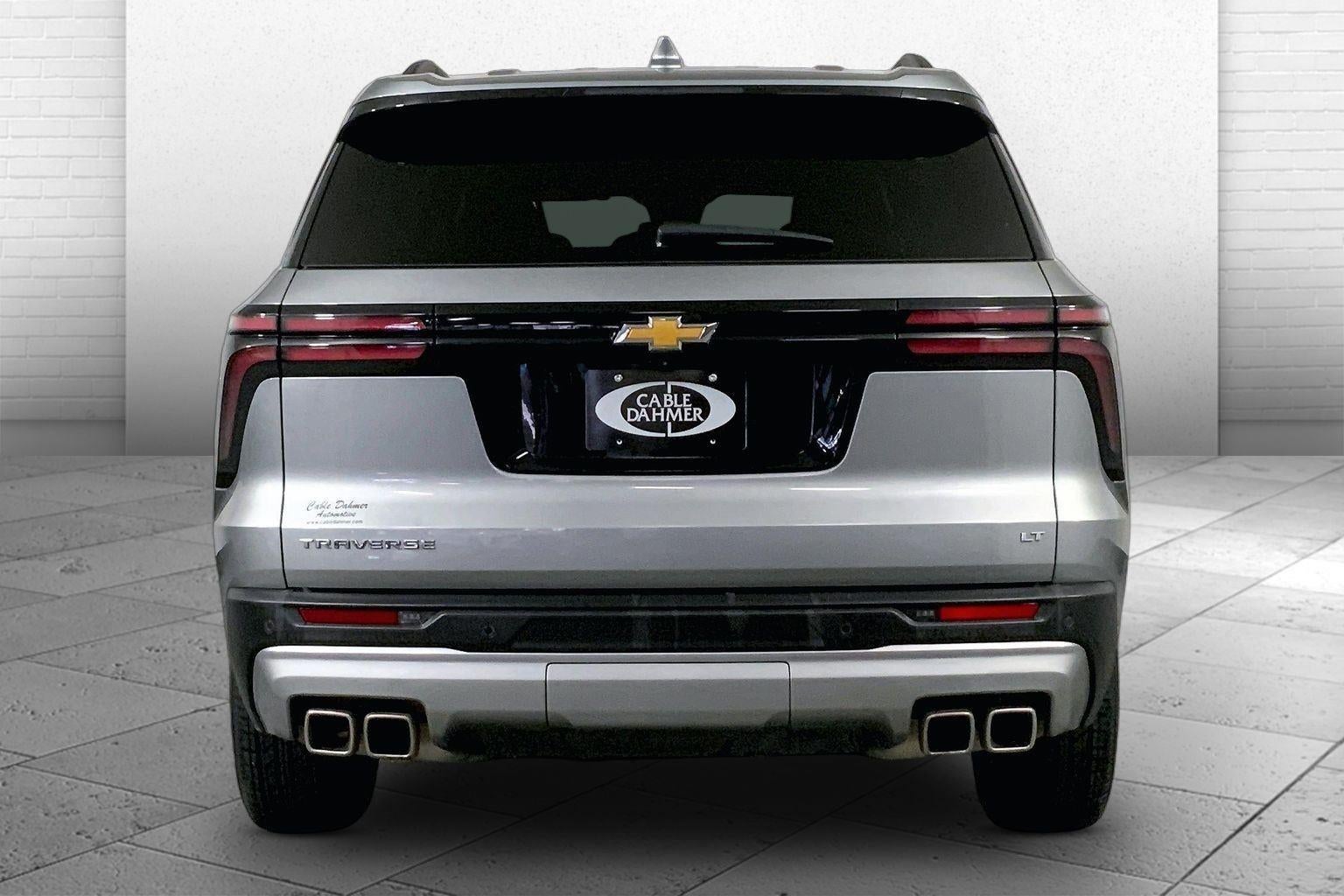 2024 Chevrolet Traverse LT