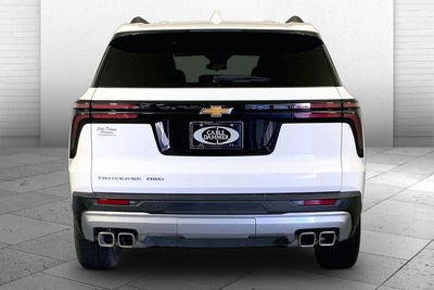 2025 Chevrolet Traverse LT