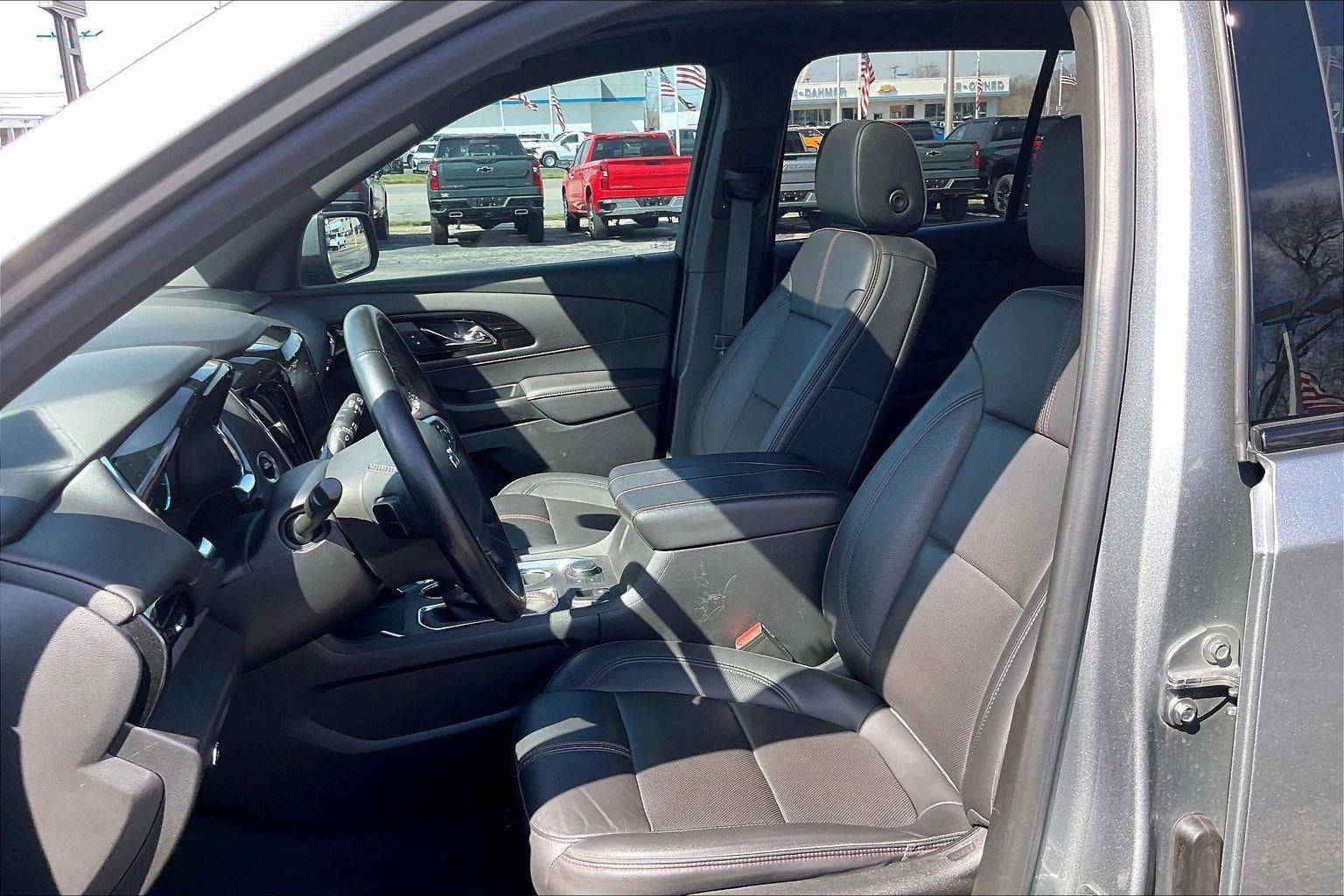 2023 Chevrolet Traverse RS