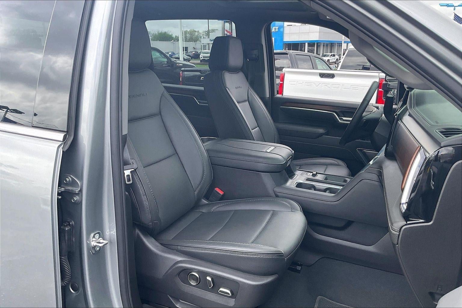 2025 GMC Sierra 2500 HD Denali