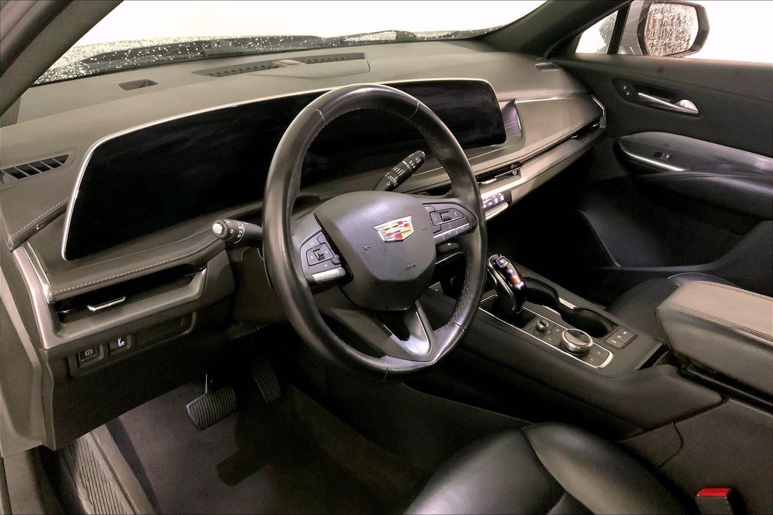 2024 Cadillac XT4 Premium Luxury