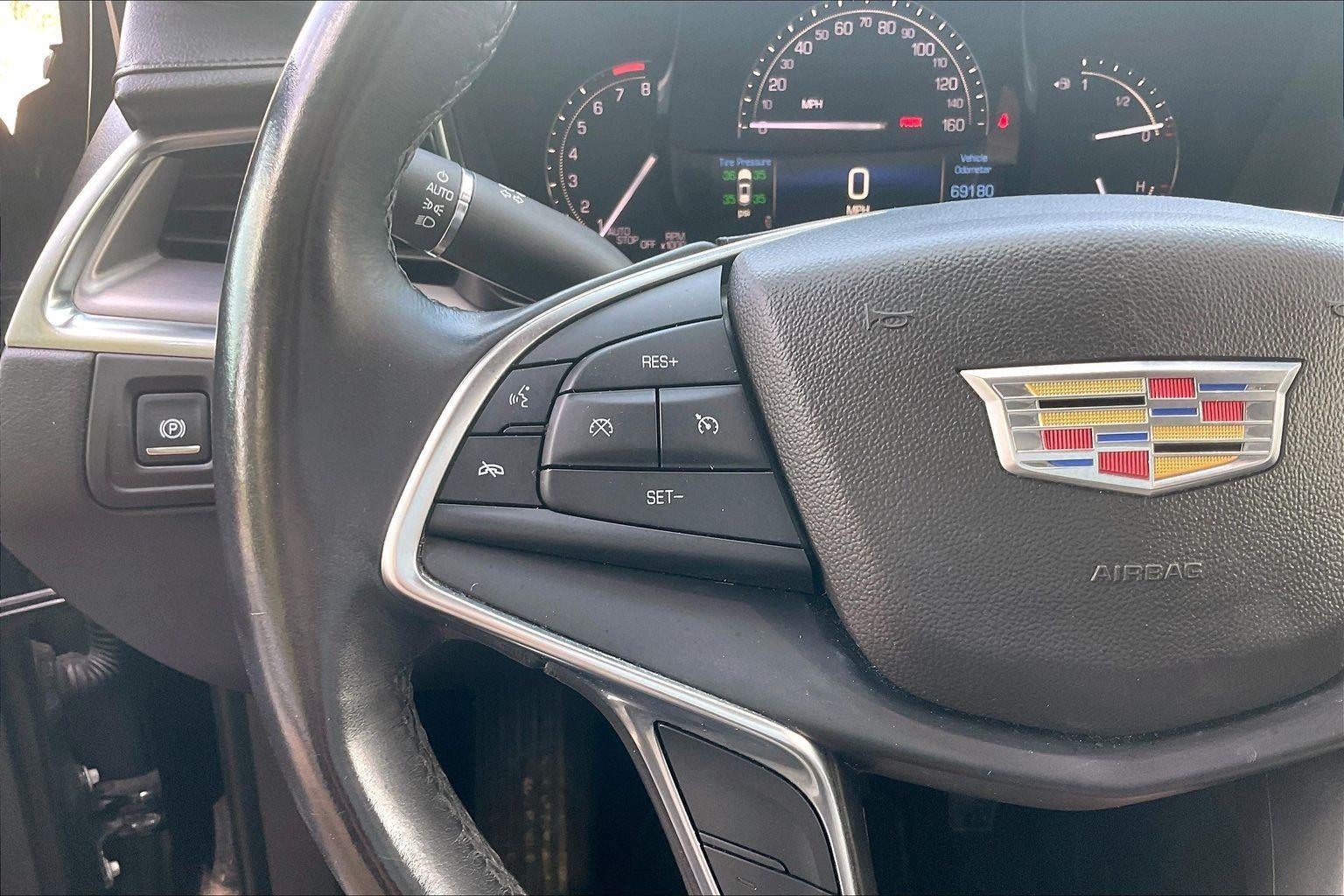2018 Cadillac XT5 Luxury FWD