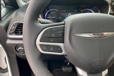 2023 Chrysler Pacifica Hybrid Pinnacle