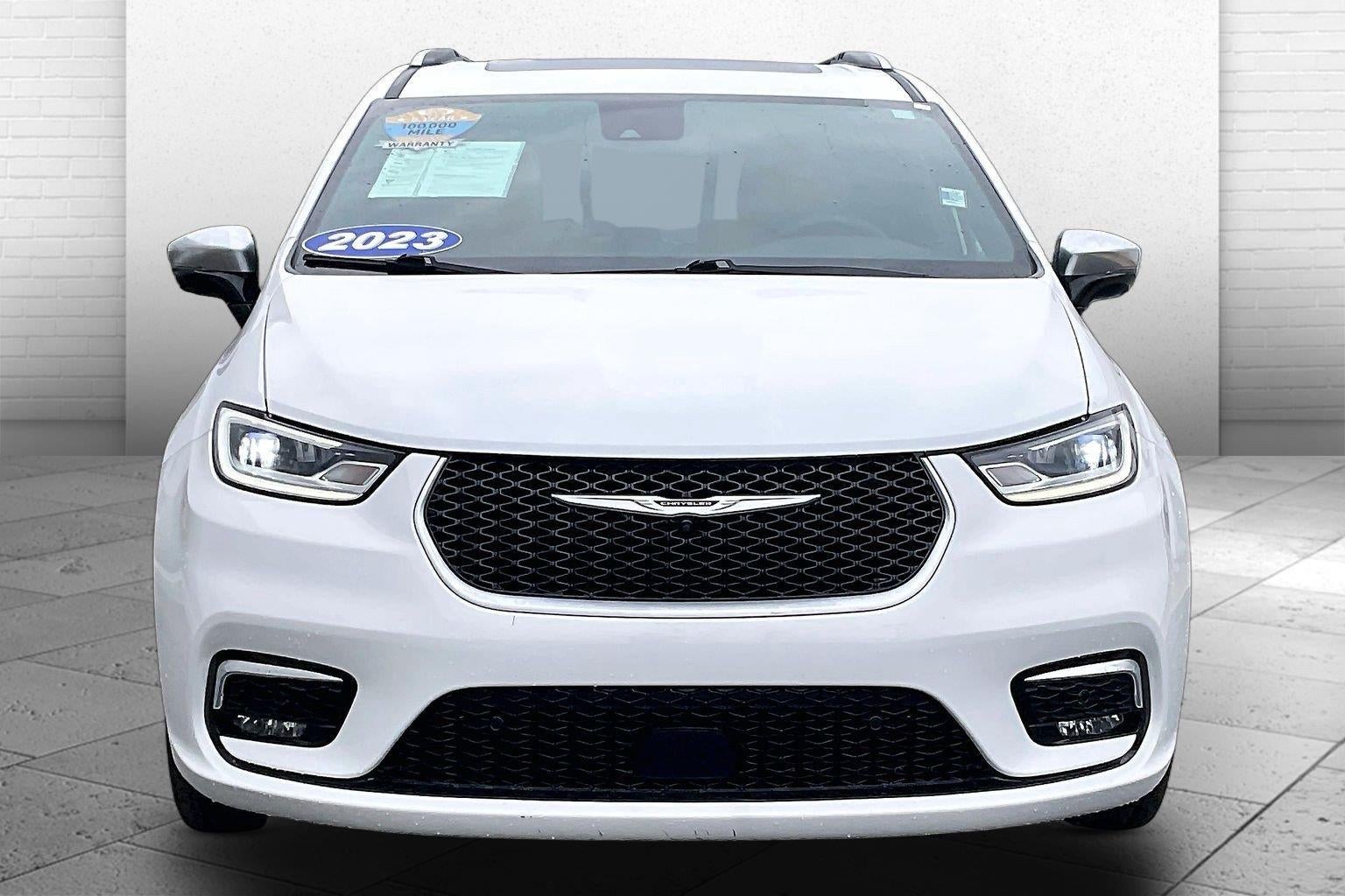 2023 Chrysler Pacifica Hybrid Pinnacle