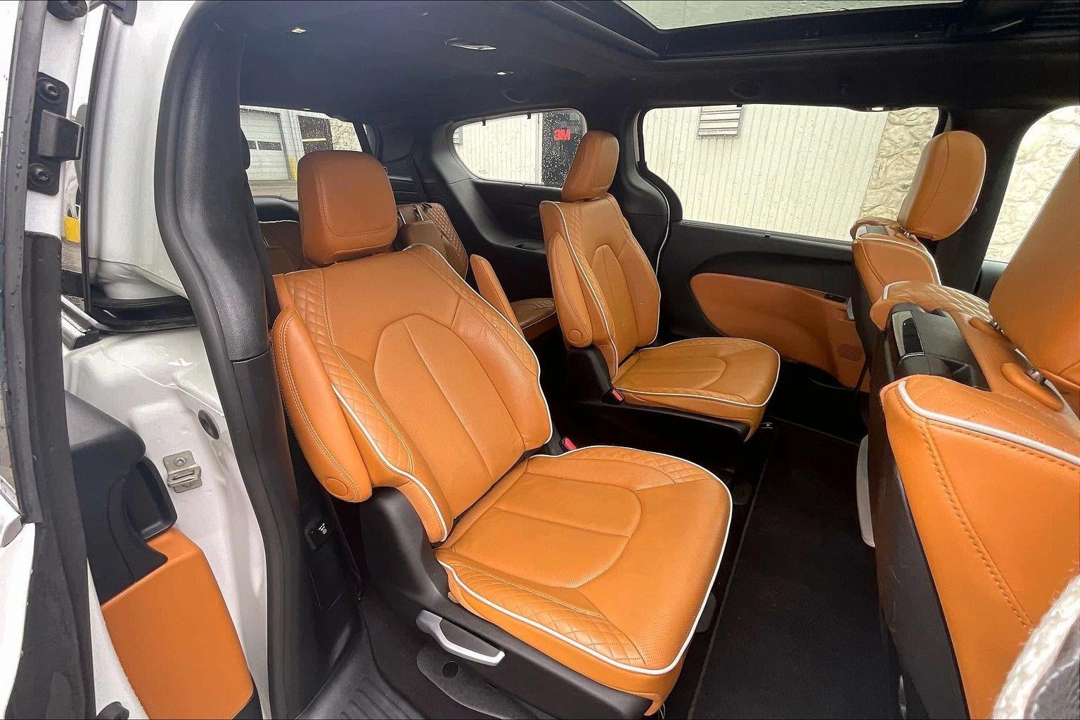 2023 Chrysler Pacifica Hybrid Pinnacle