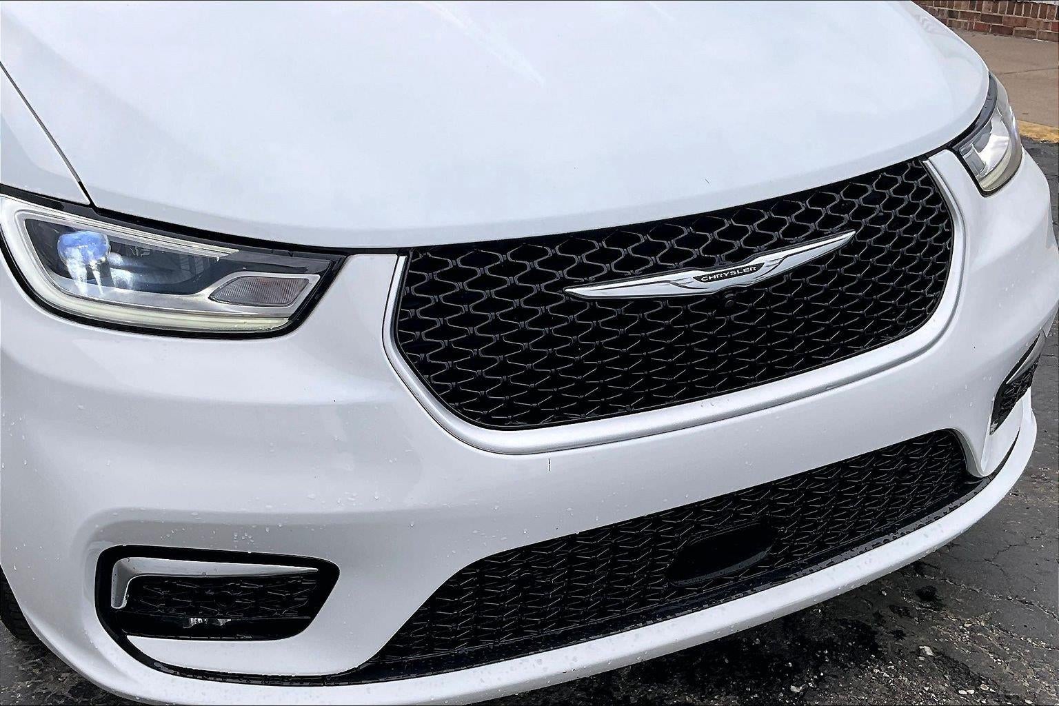 2023 Chrysler Pacifica Hybrid Pinnacle
