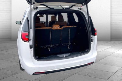 2023 Chrysler Pacifica Hybrid Pinnacle