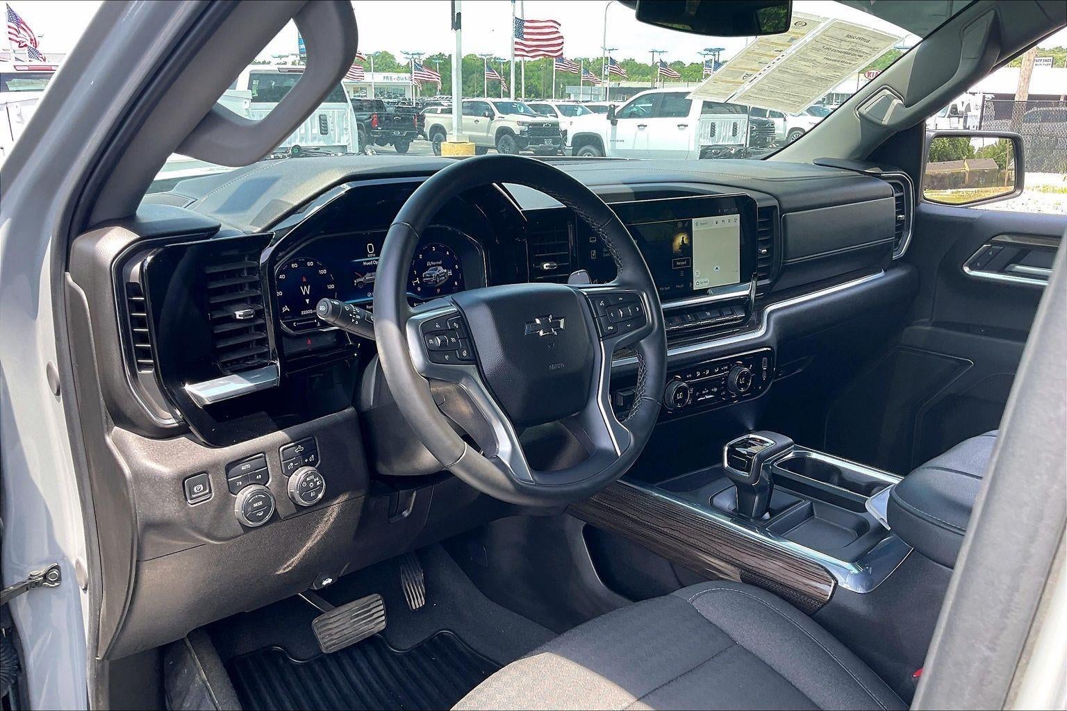 2025 Chevrolet Silverado 1500 RST