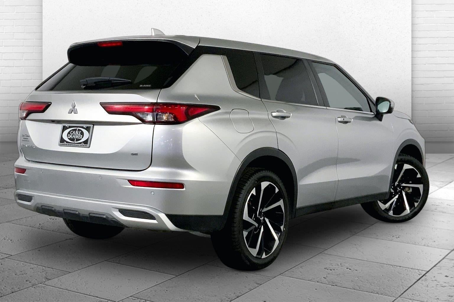 2024 Mitsubishi Outlander SE