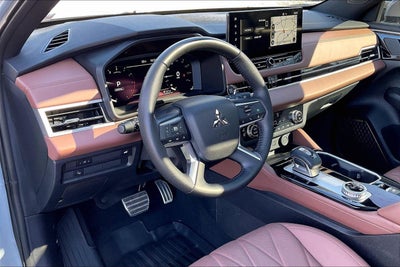 2025 Mitsubishi Outlander SEL