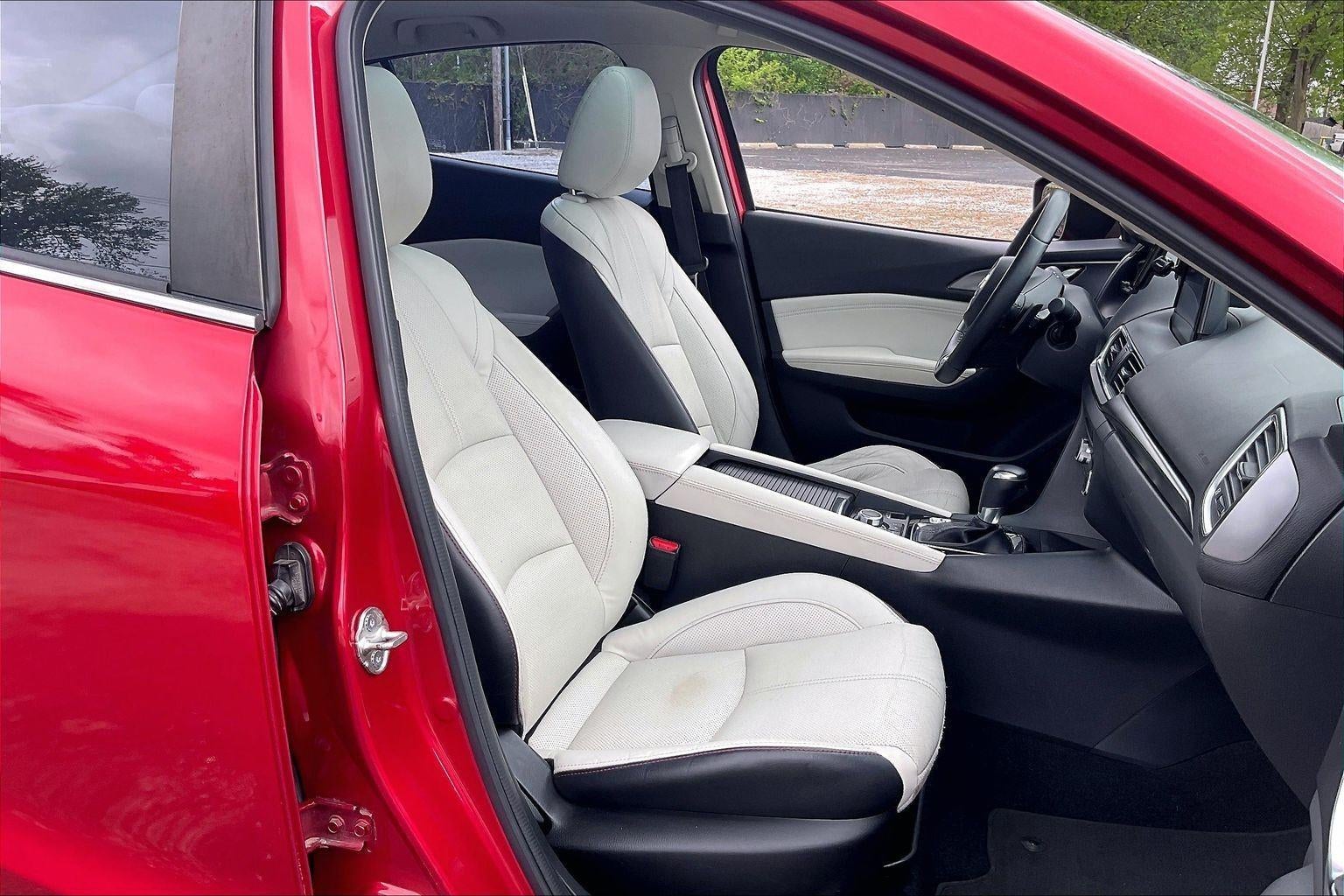 2017 Mazda Mazda3 4-Door Grand Touring