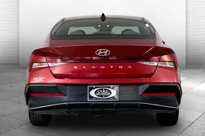 2025 Hyundai Elantra SEL Convenience