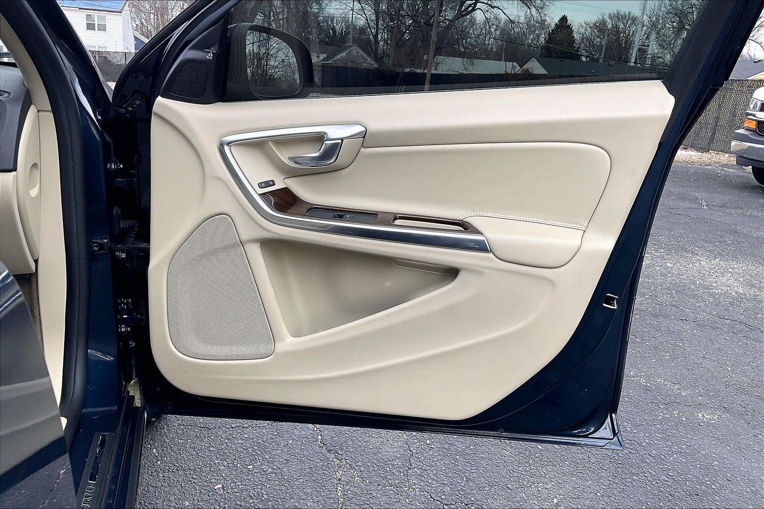 2013 Volvo S60 T5 Premier