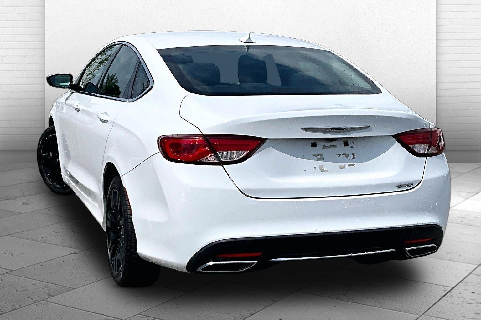 2016 Chrysler 200 Limited