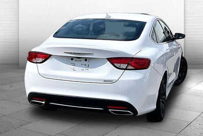 2016 Chrysler 200 Limited