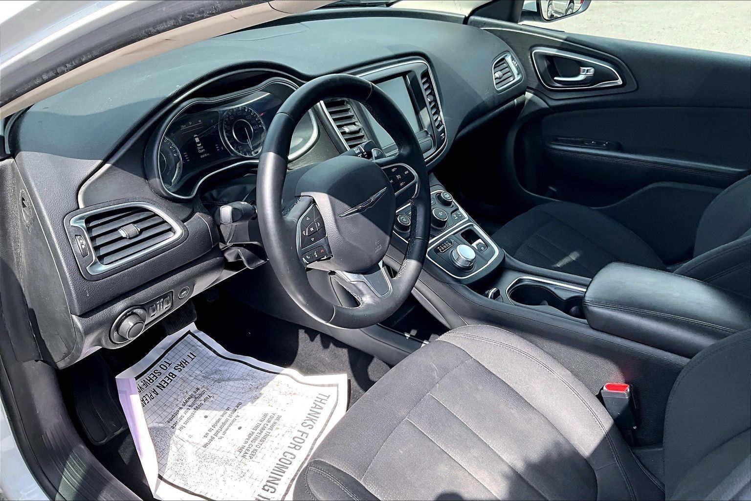 2016 Chrysler 200 Limited