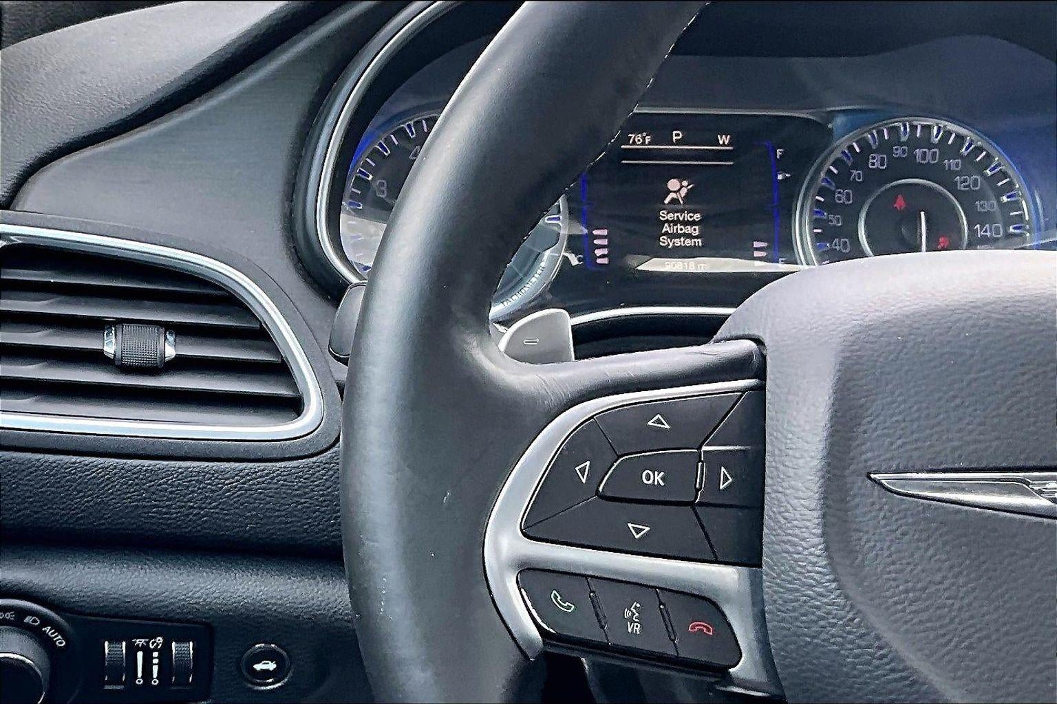 2016 Chrysler 200 Limited