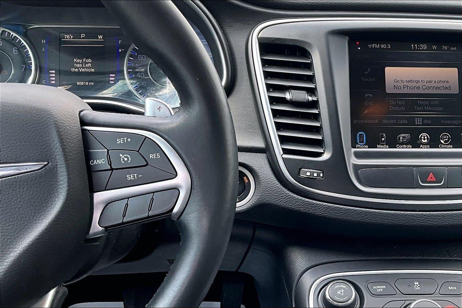 2016 Chrysler 200 Limited