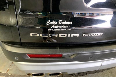 2024 GMC Acadia Elevation