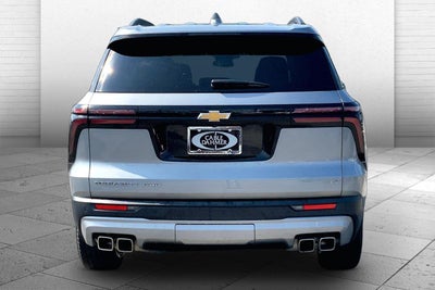2024 Chevrolet Traverse LT