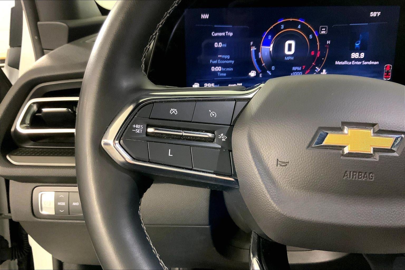 2024 Chevrolet Traverse LT