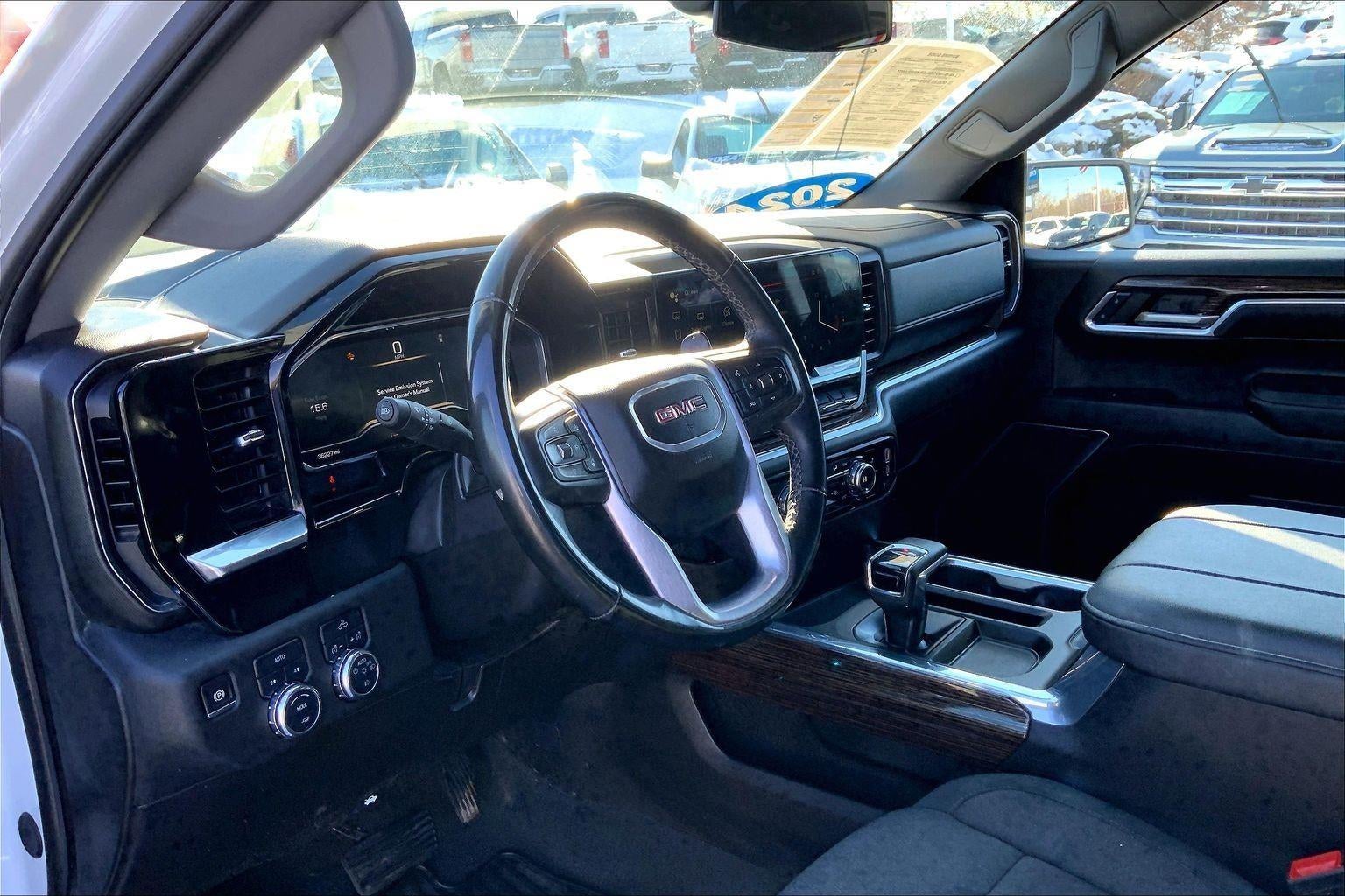 2024 GMC Sierra 1500 Elevation