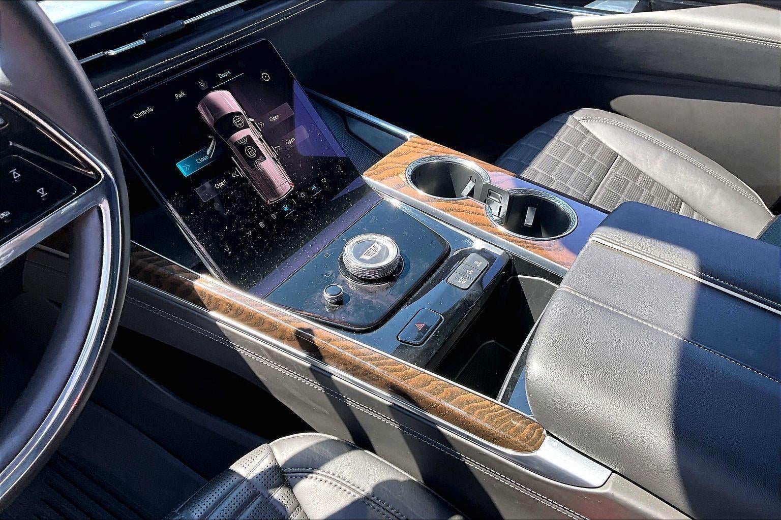 2025 Cadillac Escalade Premium Luxury Platinum