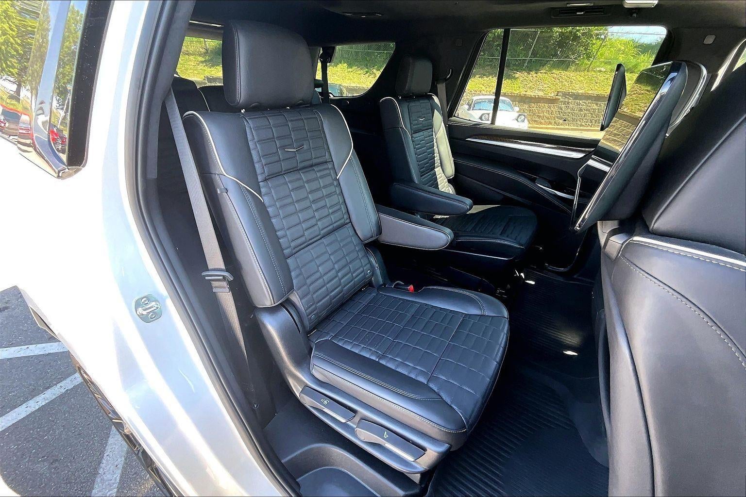 2025 Cadillac Escalade Premium Luxury Platinum