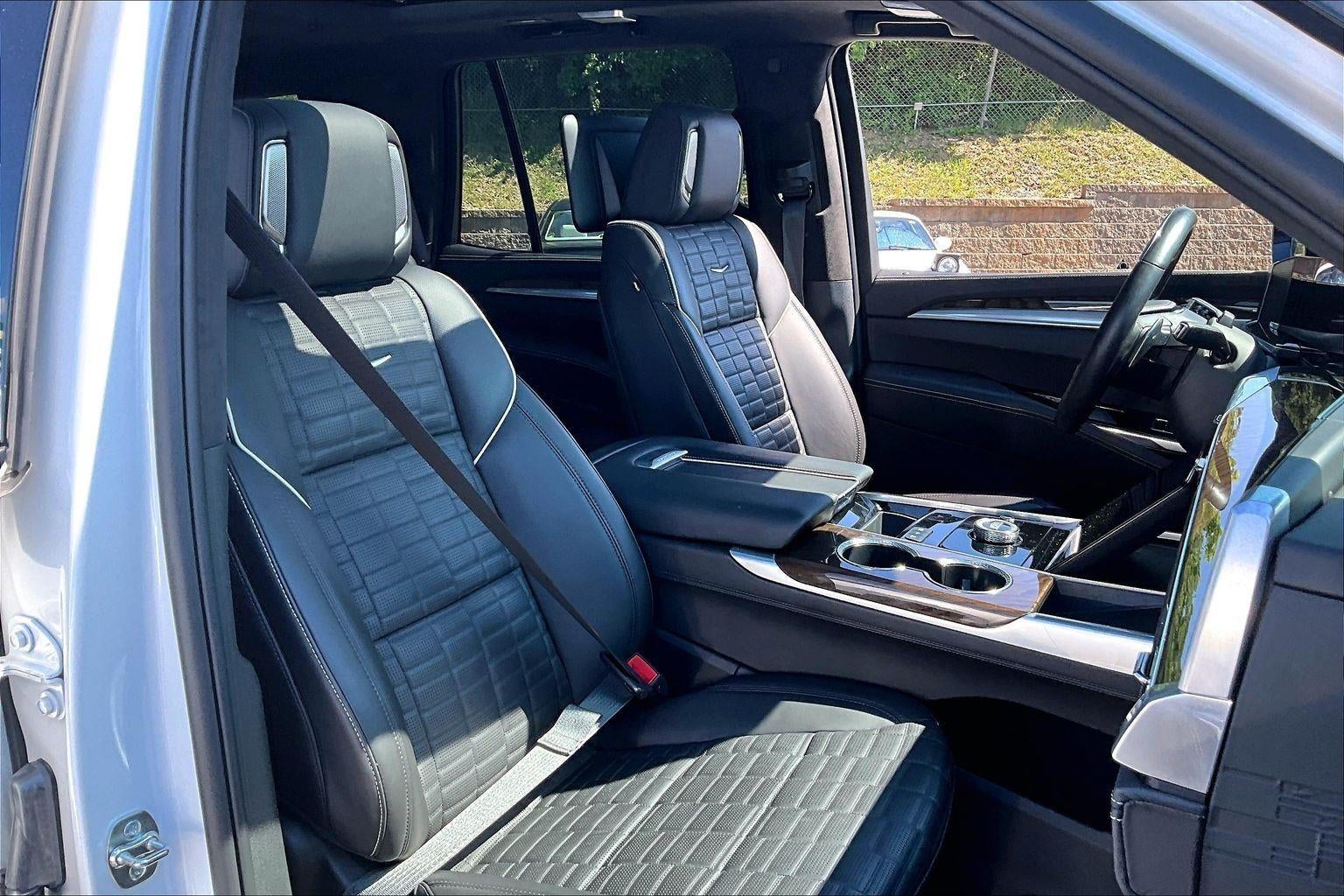 2025 Cadillac Escalade Premium Luxury Platinum