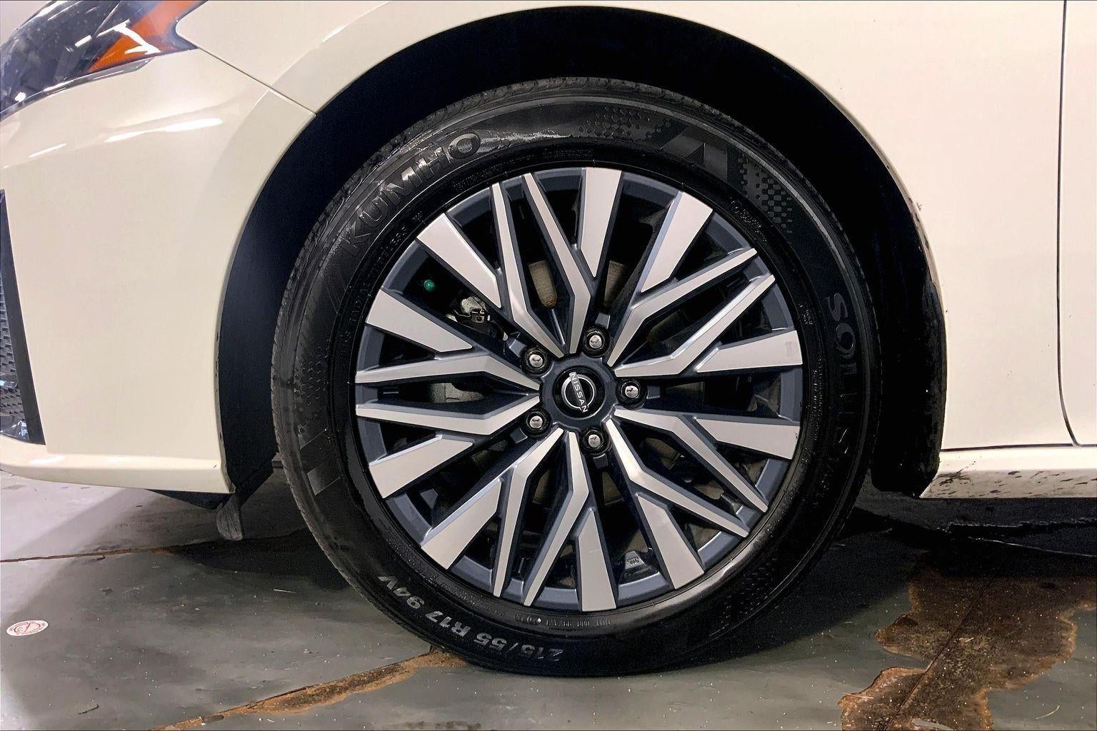 2025 Nissan Altima SV