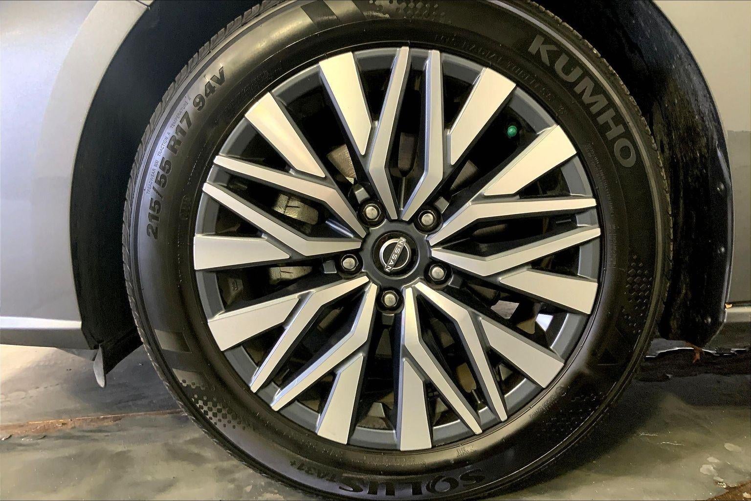 2025 Nissan Altima SV