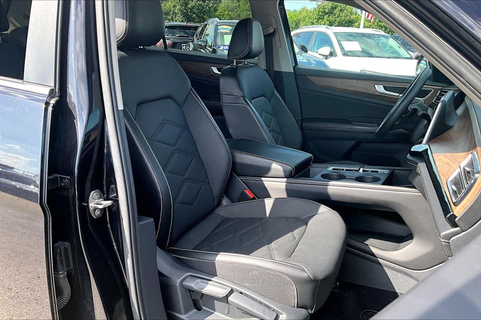2024 Volkswagen Atlas 2.0T SE