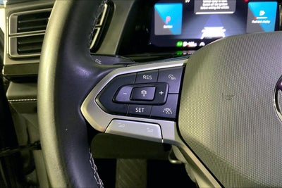 2025 Volkswagen Atlas Cross Sport 2.0T SE w/Technology