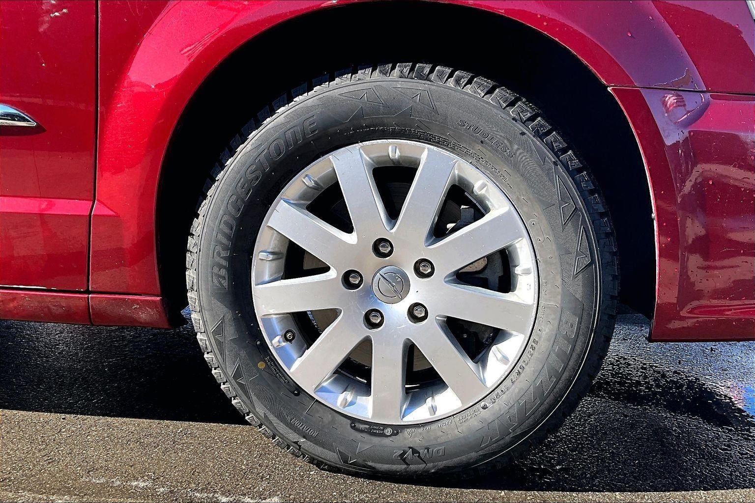 2016 Chrysler Town & Country Touring