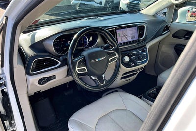 2021 Chrysler Pacifica Hybrid Touring L