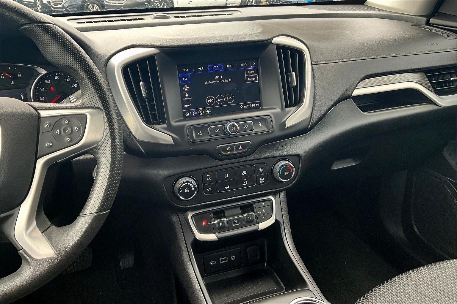 2024 GMC Terrain SLE