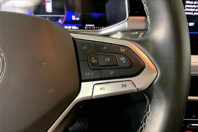 2025 Volkswagen Taos SE
