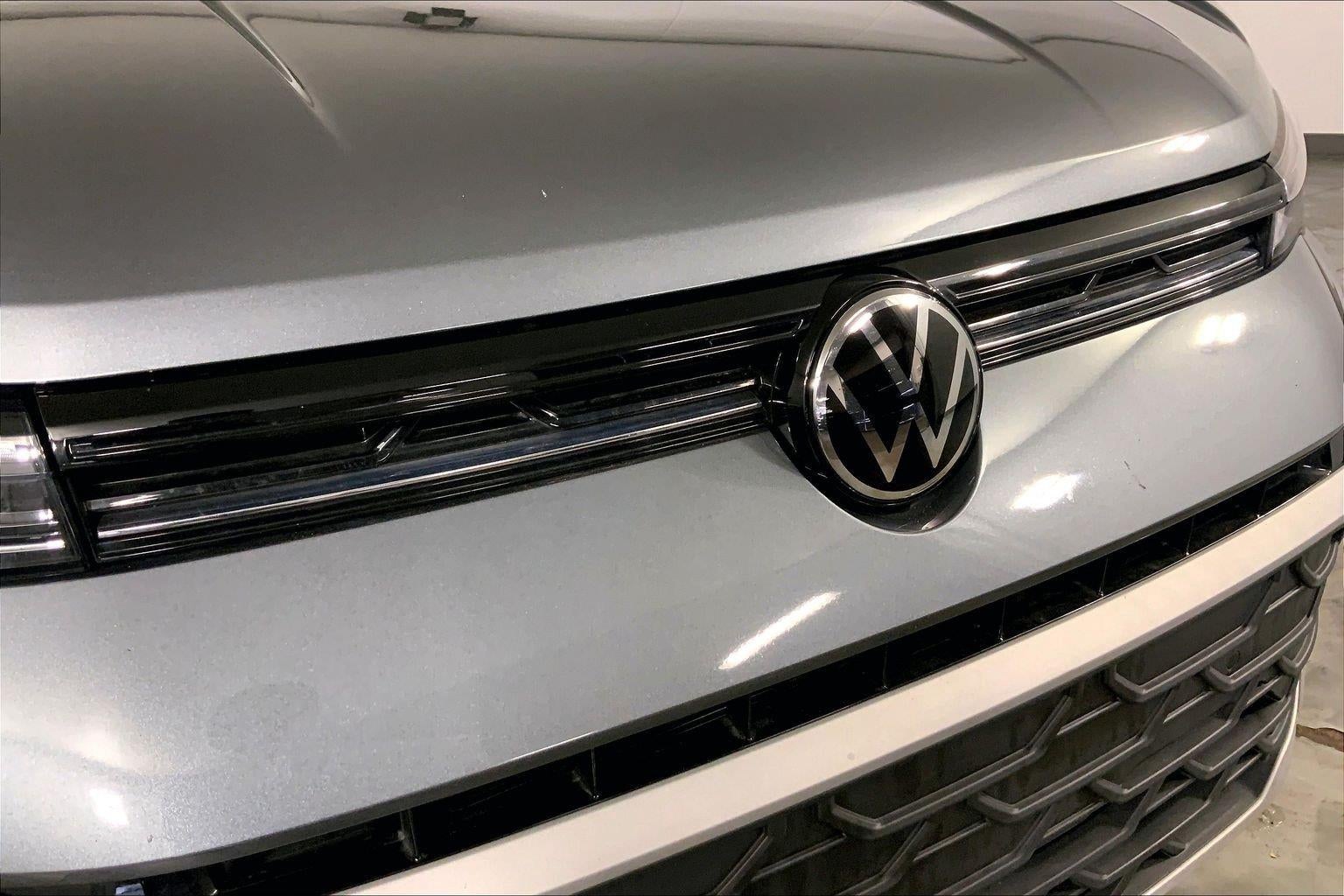 2025 Volkswagen Taos SE