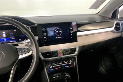 2025 Volkswagen Taos SE