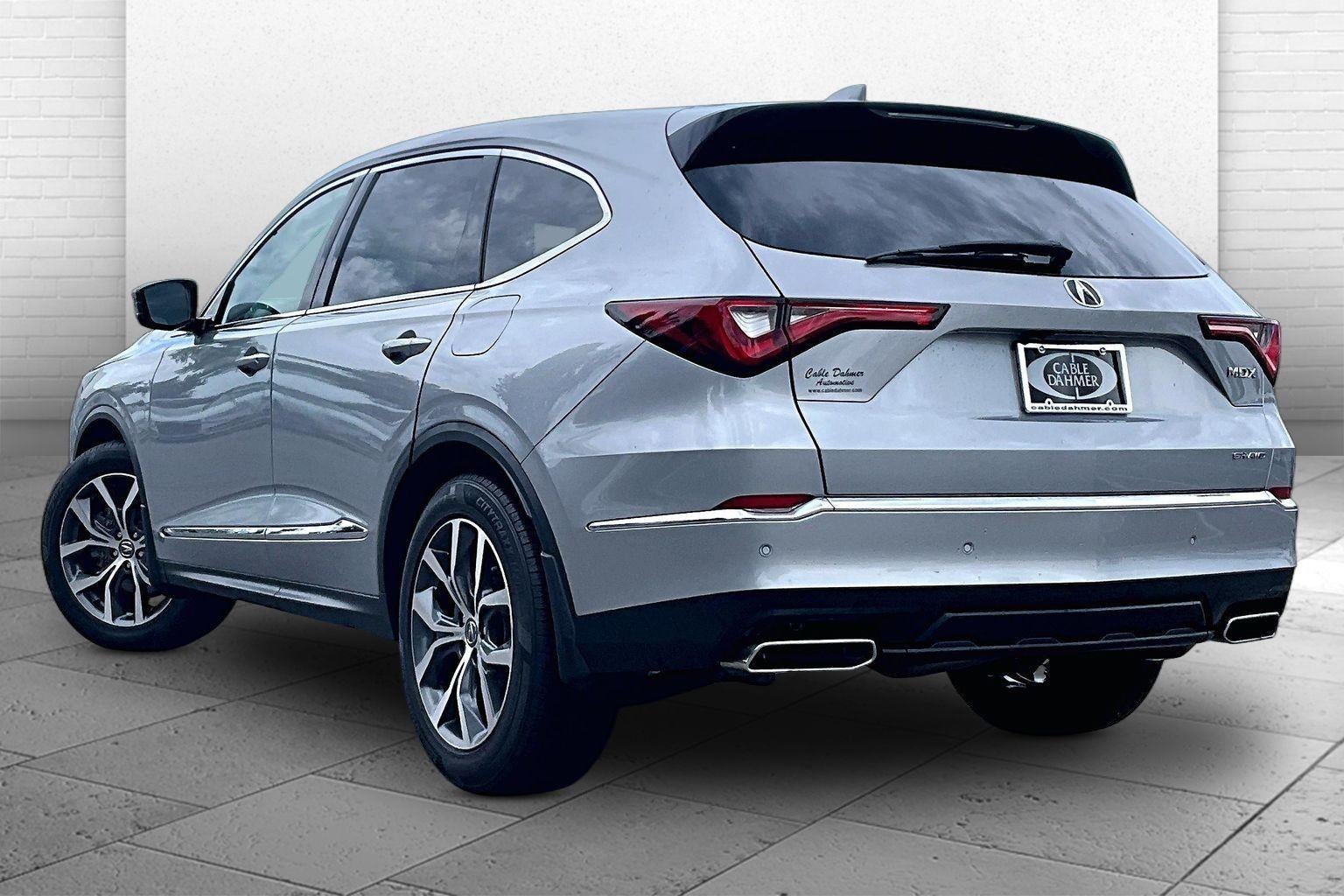 2022 Acura MDX w/Technology Package