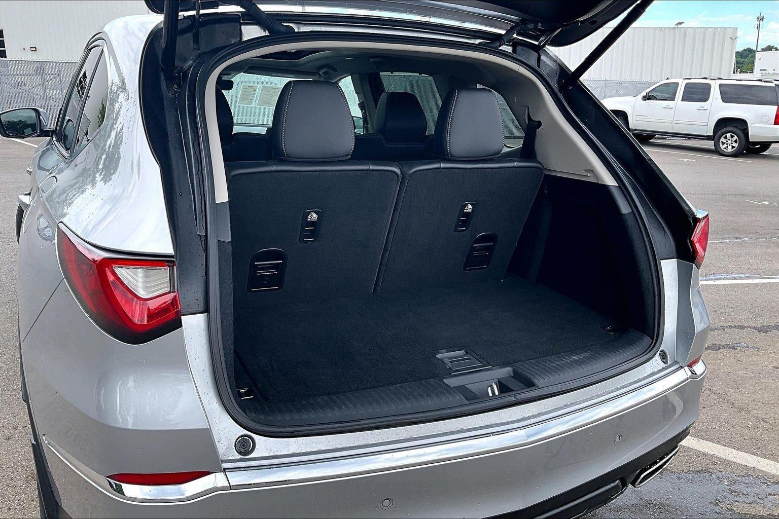 2022 Acura MDX w/Technology Package